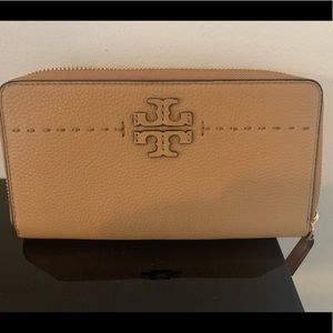 TORY BURCH McGRAW ZIP CONTINENTAL WALLET